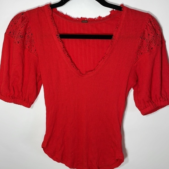 Free People XS St James Red Puff Sleeve Tee top blouse - Picture 9 of 13